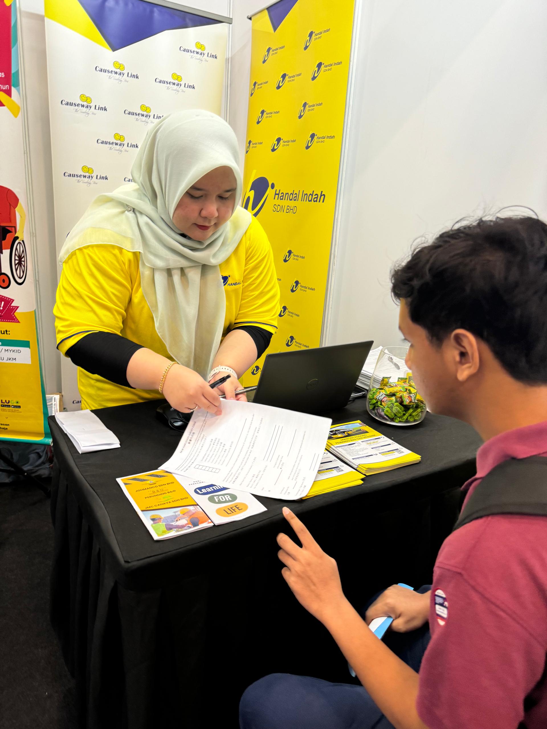 Handal Indah Opens Job Opportunities at the Johor Talent Development Council & Career Carnival