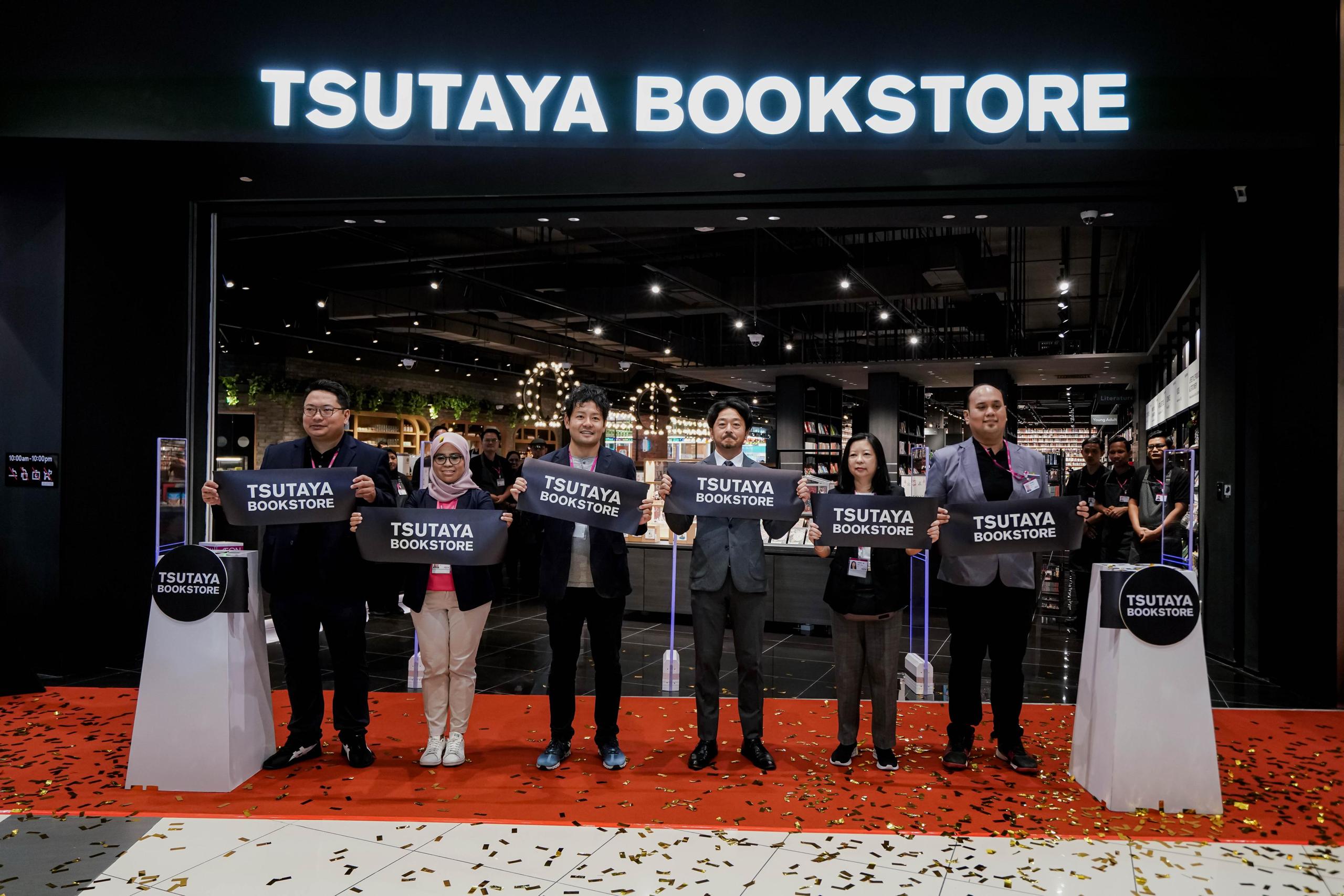 Tsutaya Bookstore Wrap Causeway Link Cross Border Buses