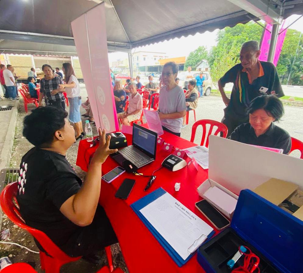 BAS.MY Melaka Opens Registration Counter During CNY Event at Jalan Pandan Mawar